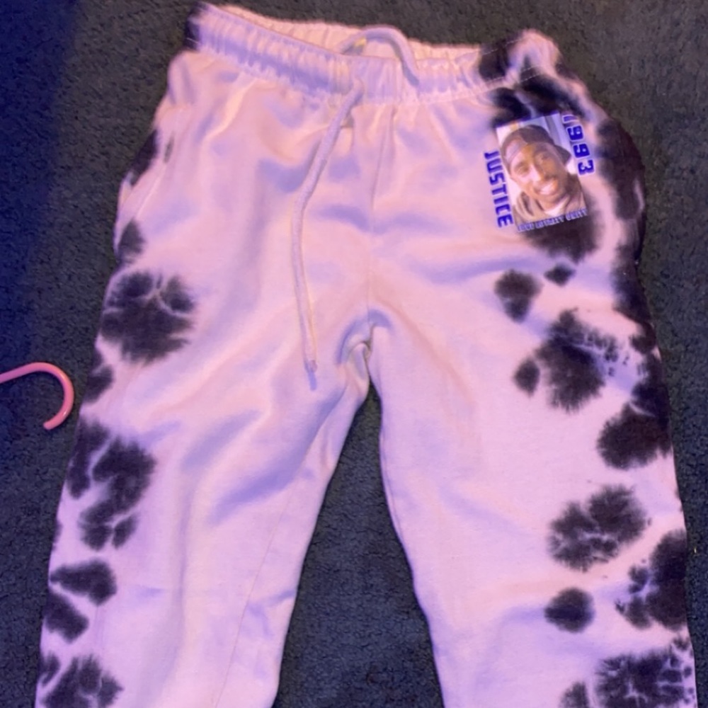 Tupac sweats